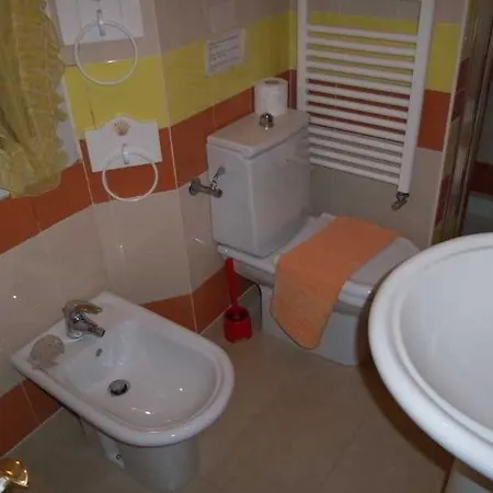 Hostel Biennale Hostal *