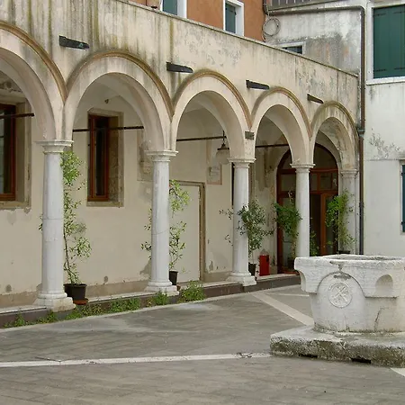 Hostel Biennale Venecia